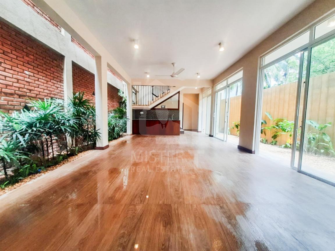 House for Sale in Kalubowila - image 4