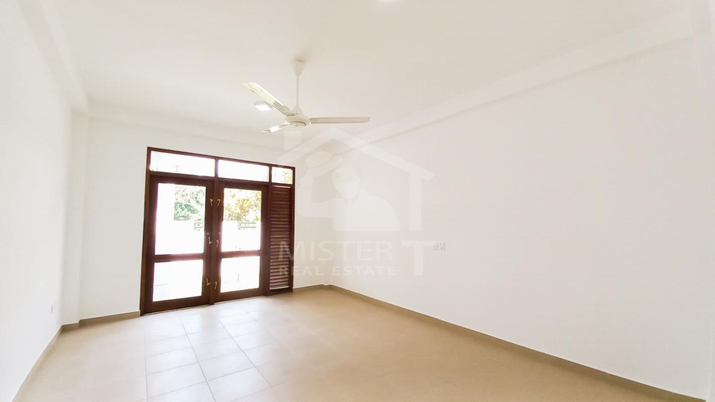 Luxury House for Sale in Malabe - image 4