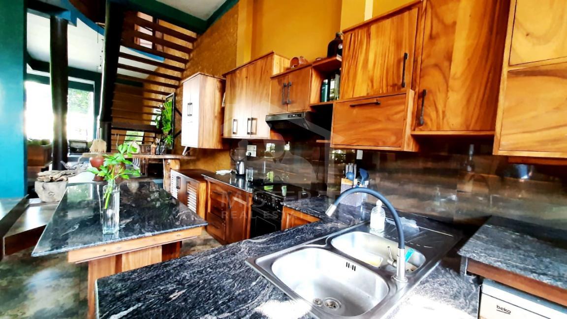 House for Sale in Battaramulla- image 5