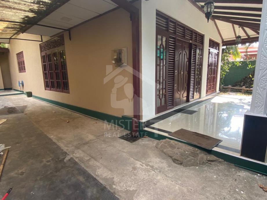 House for Sale in Piliyandala - image 5