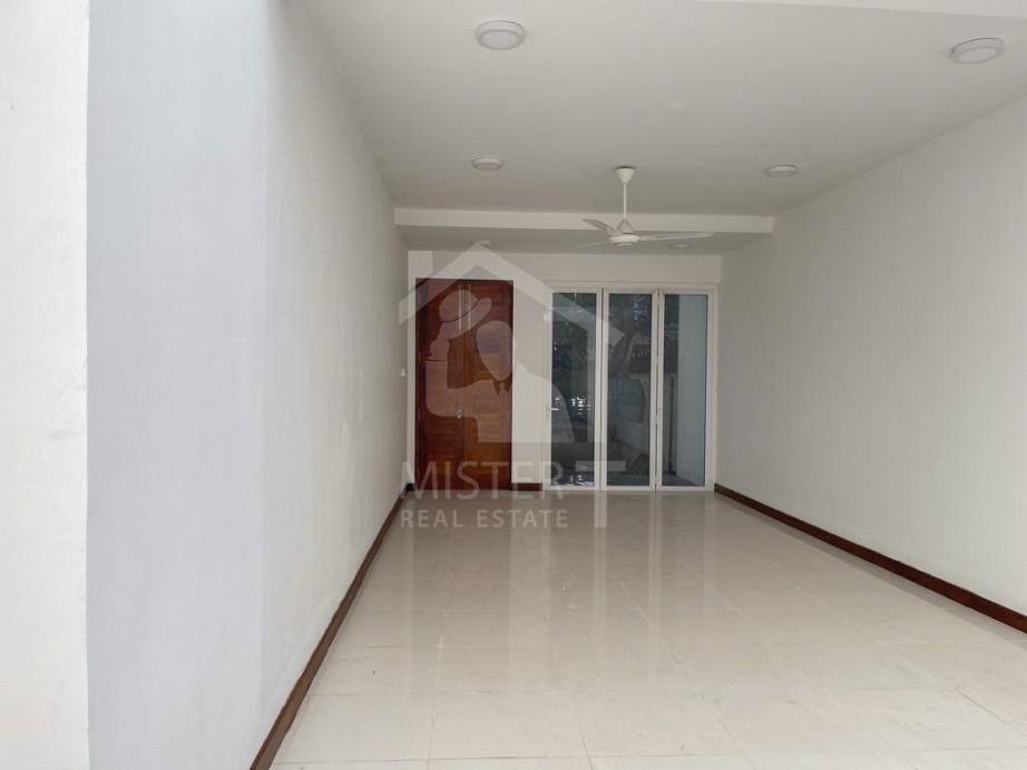 House for sale in Colombo 06- image 5