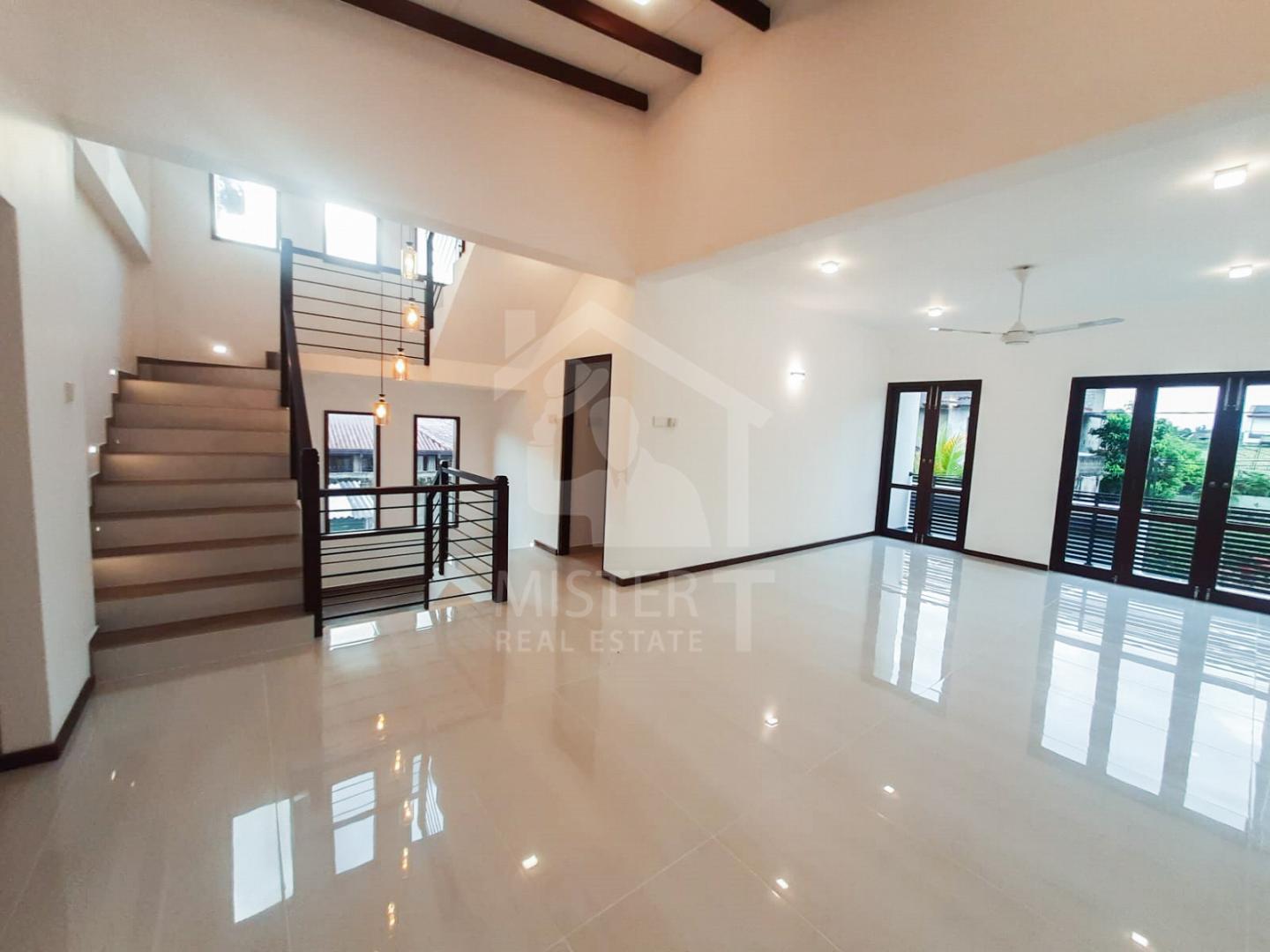  House For Sale in Athurugiriya - image 5