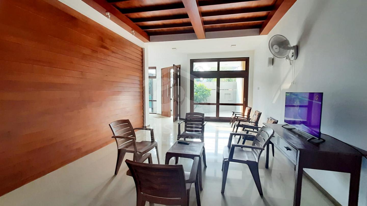 House for Sale in Battaramulla - image 6