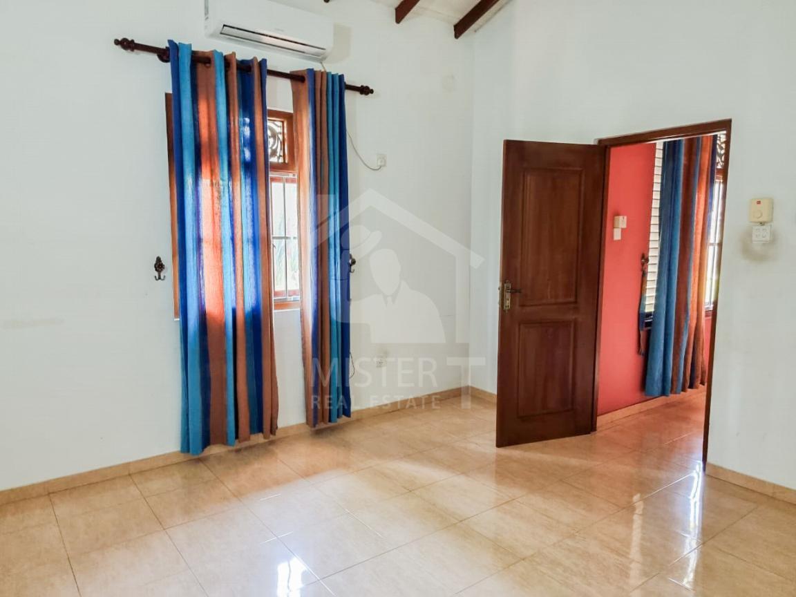 House for Sale in Wattala - image 6