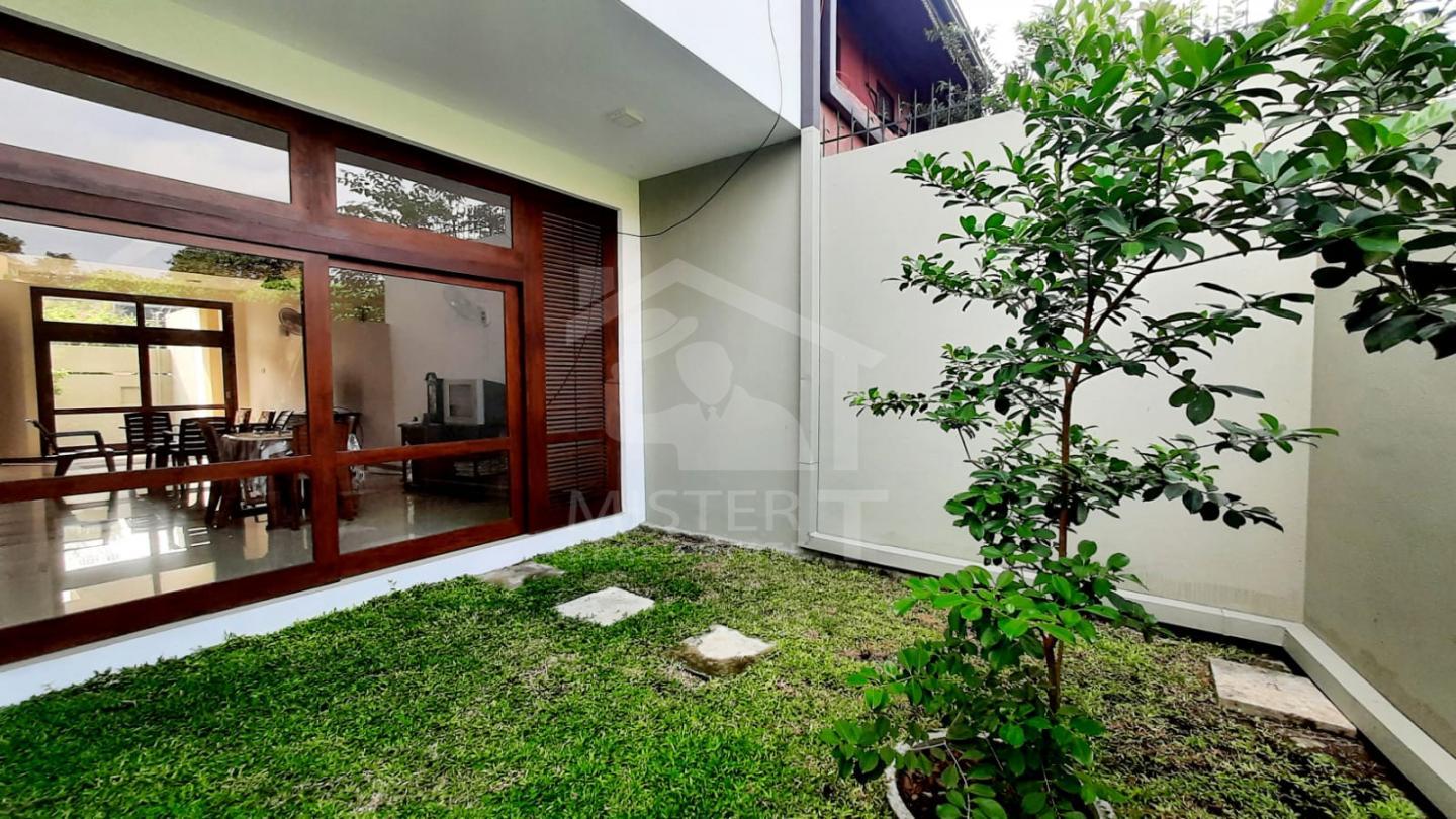 House for Sale in Battaramulla - image 8