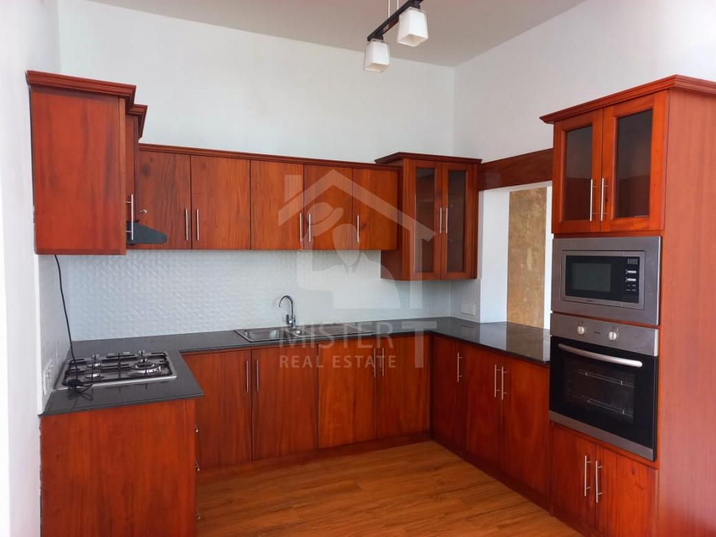 House for Sale in Rajagiriya - image 8