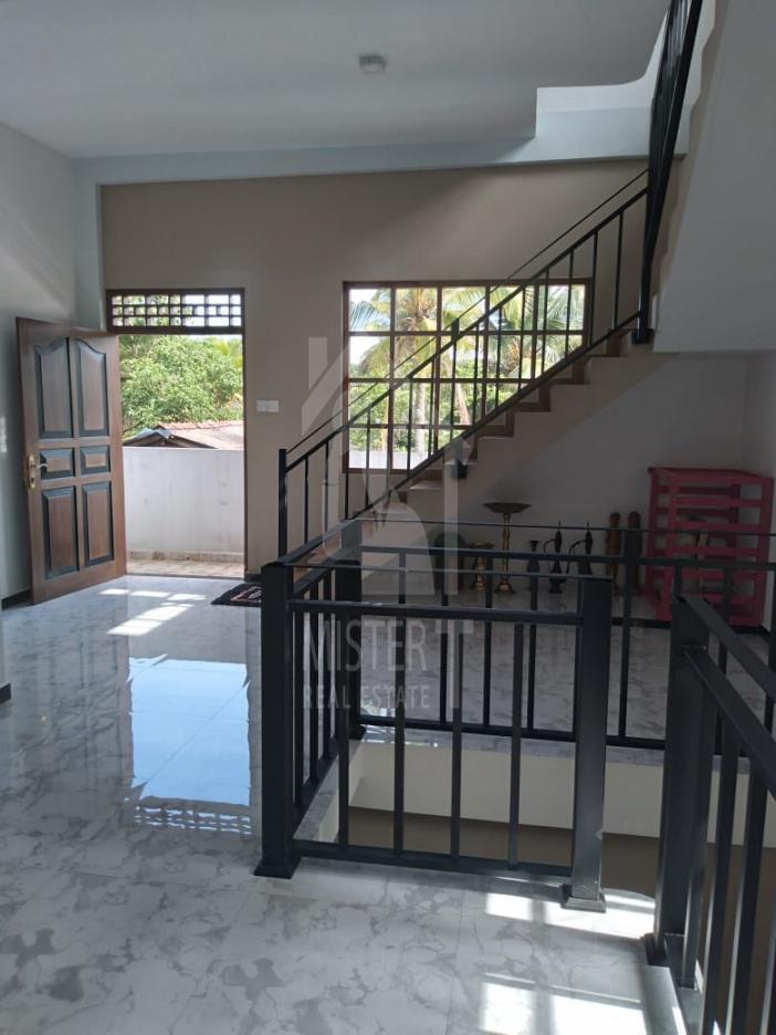 House for Sale in Nawagamuwa - image 8