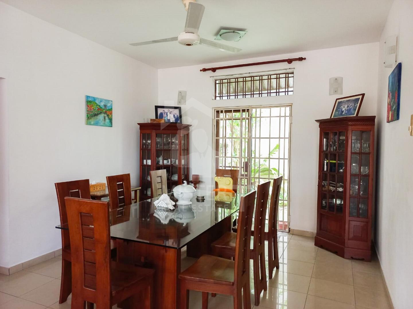 House for Sale in Colombo 05- image 8