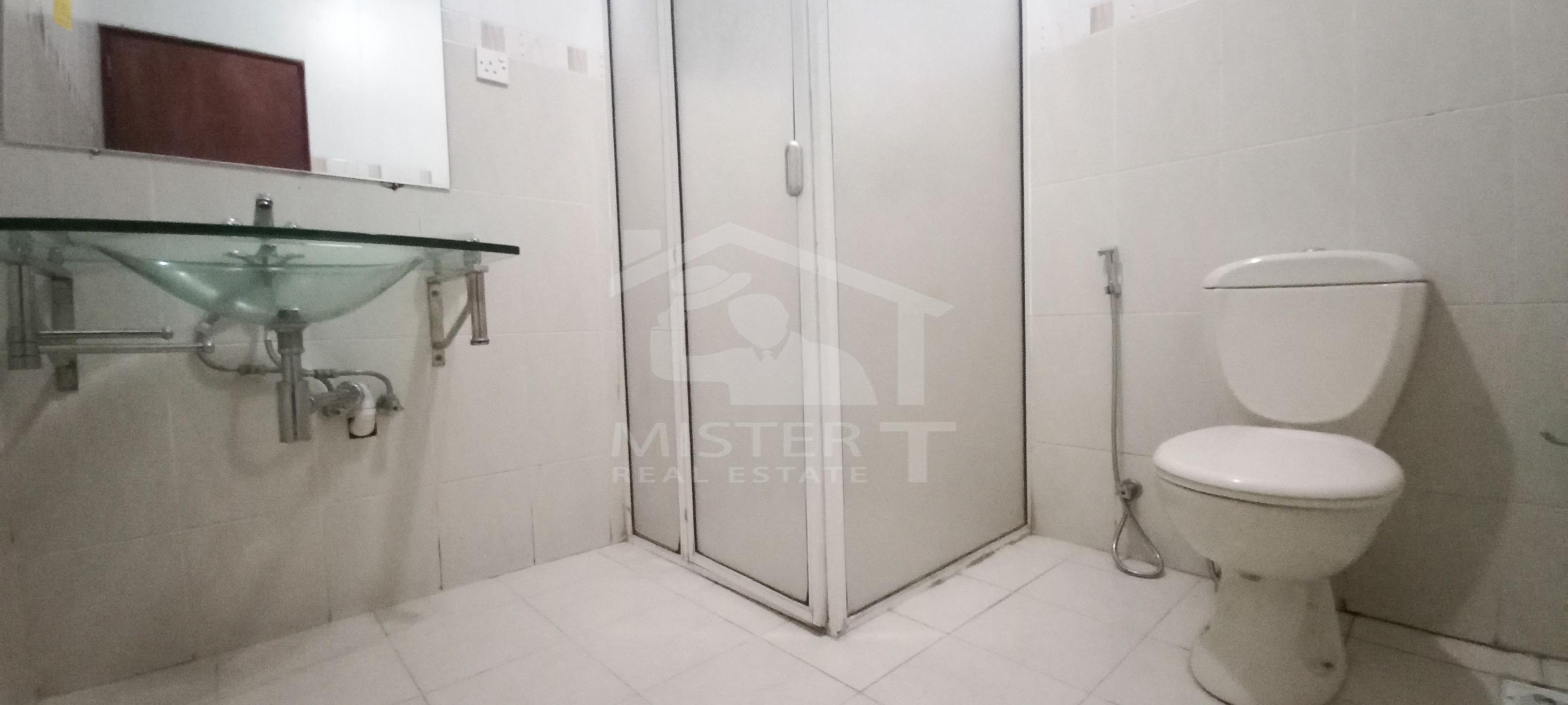 Apartment for Sale in Colombo 04 - image 9