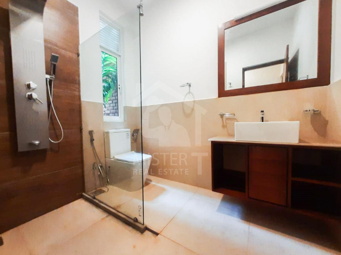 House for Sale in Kalubowila - image 9