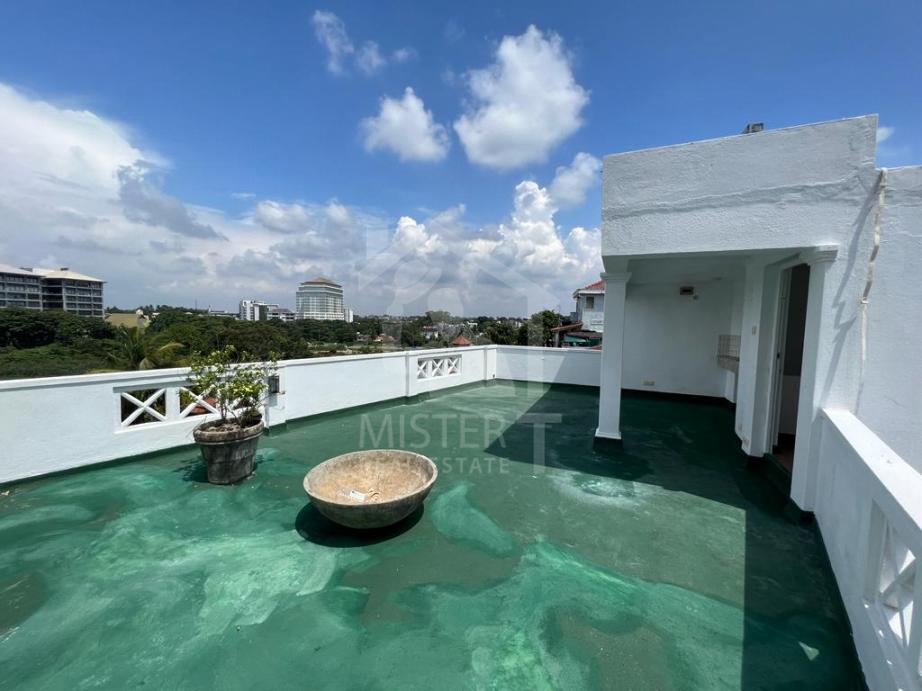 House for Sale in Battaramulla - image 9